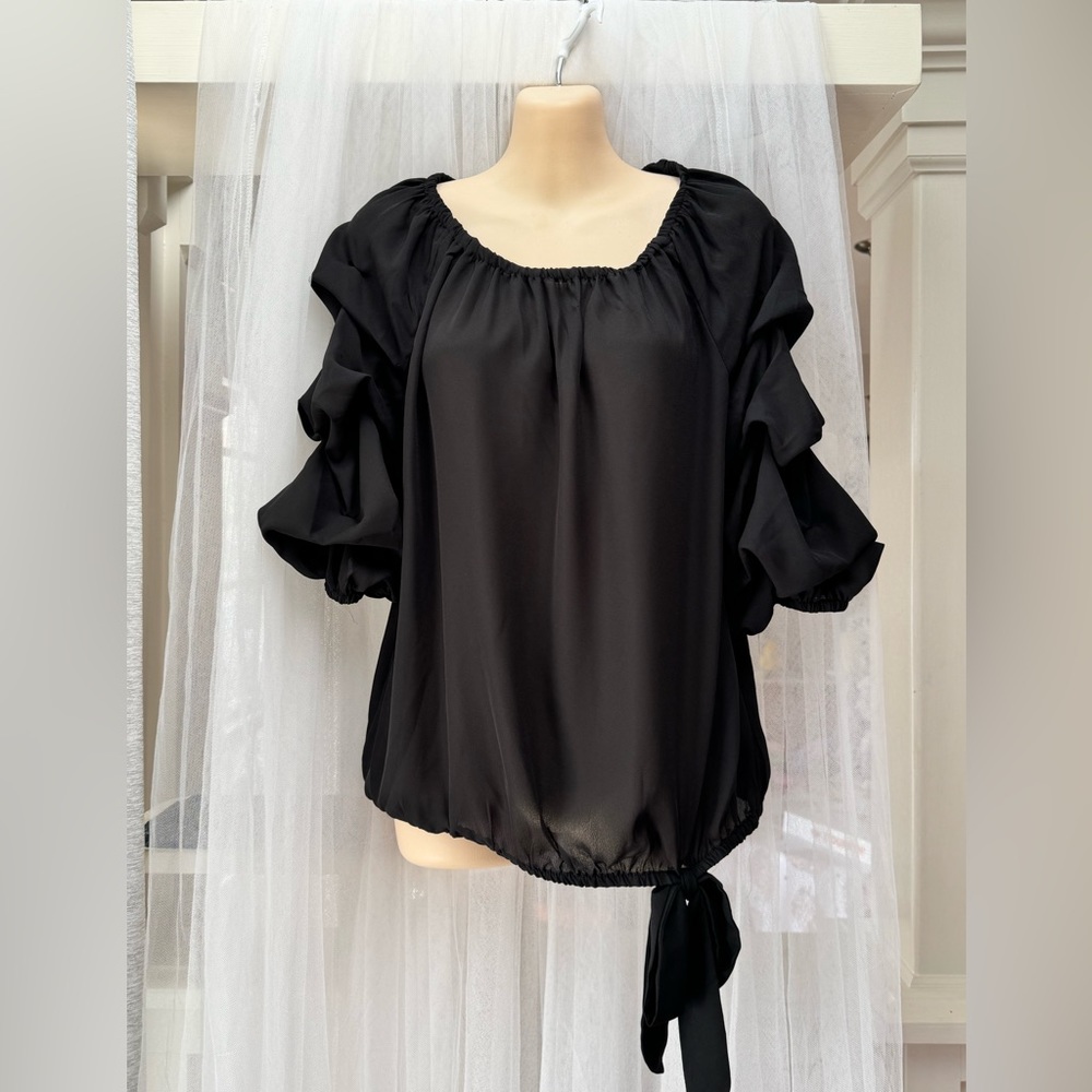 Cute Ruffled Top with Faux Tied Waist